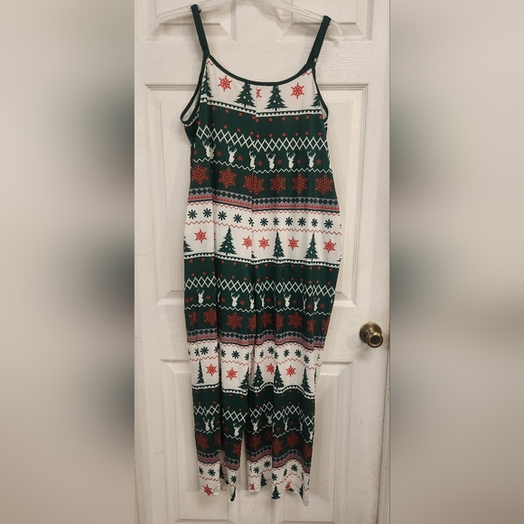 Festive Green and White Romper - Picture 7 of 7